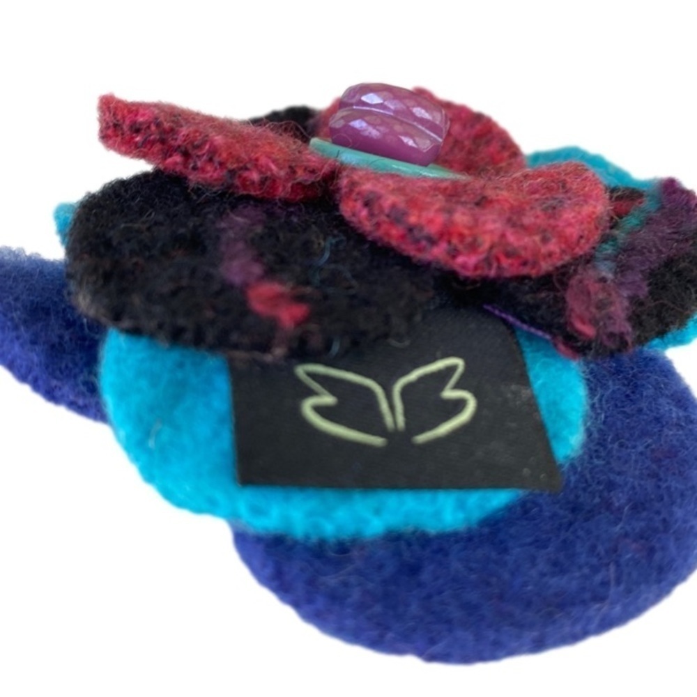 BAABAAZUZU Brooch Wool OS - Picture 2 of 5